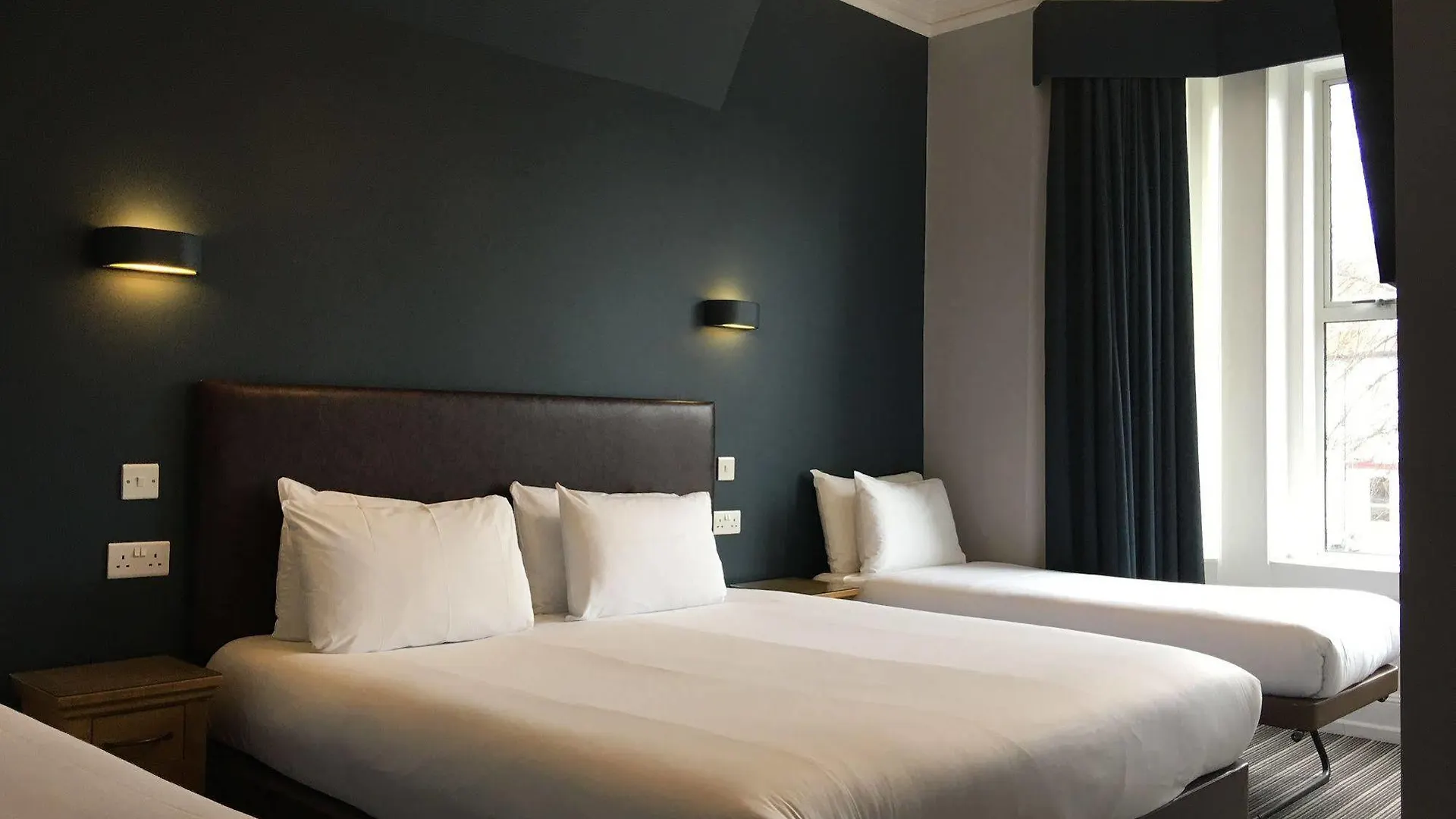 Applewood Hotel Bournemouth 3*,